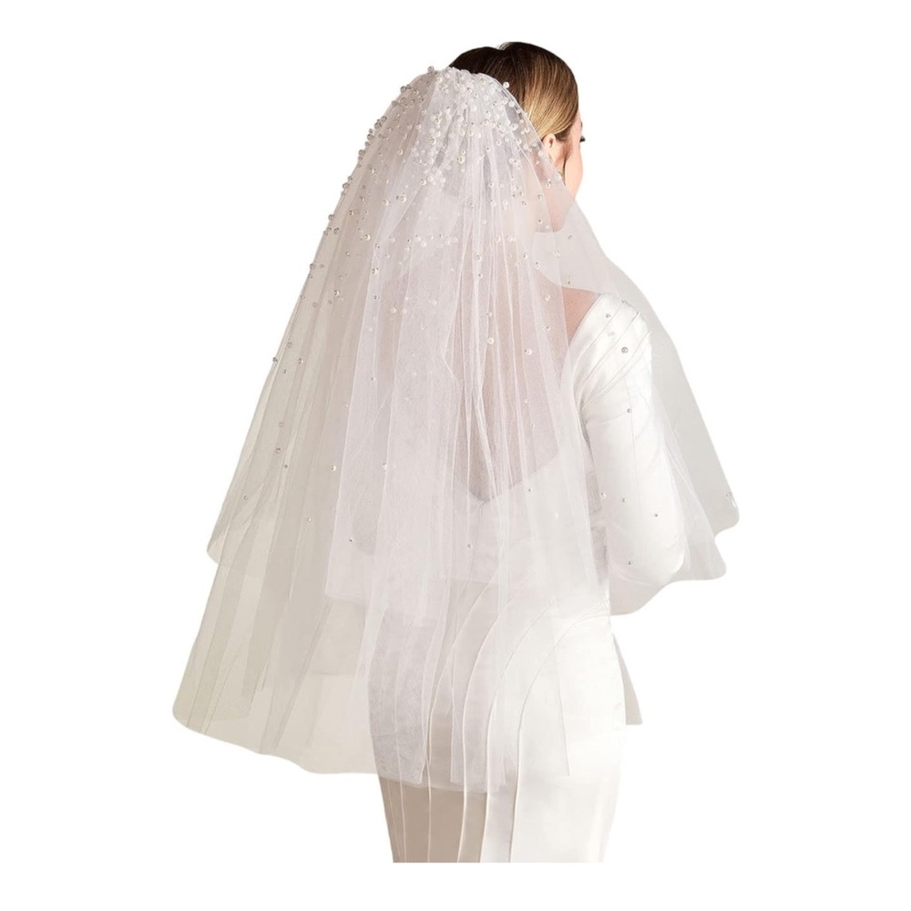 NEW WOT Ivory Bridal Veil with Pearls